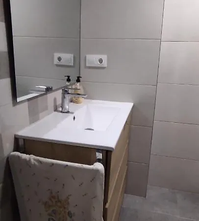 Comoda Y Moderna Doble Valencia